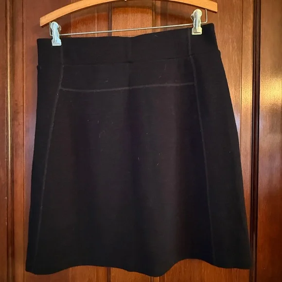 Ibex Womens 3 Season Mini Skirt Merino Wool Black Large Excellent Condition! - Picture 2 of 6